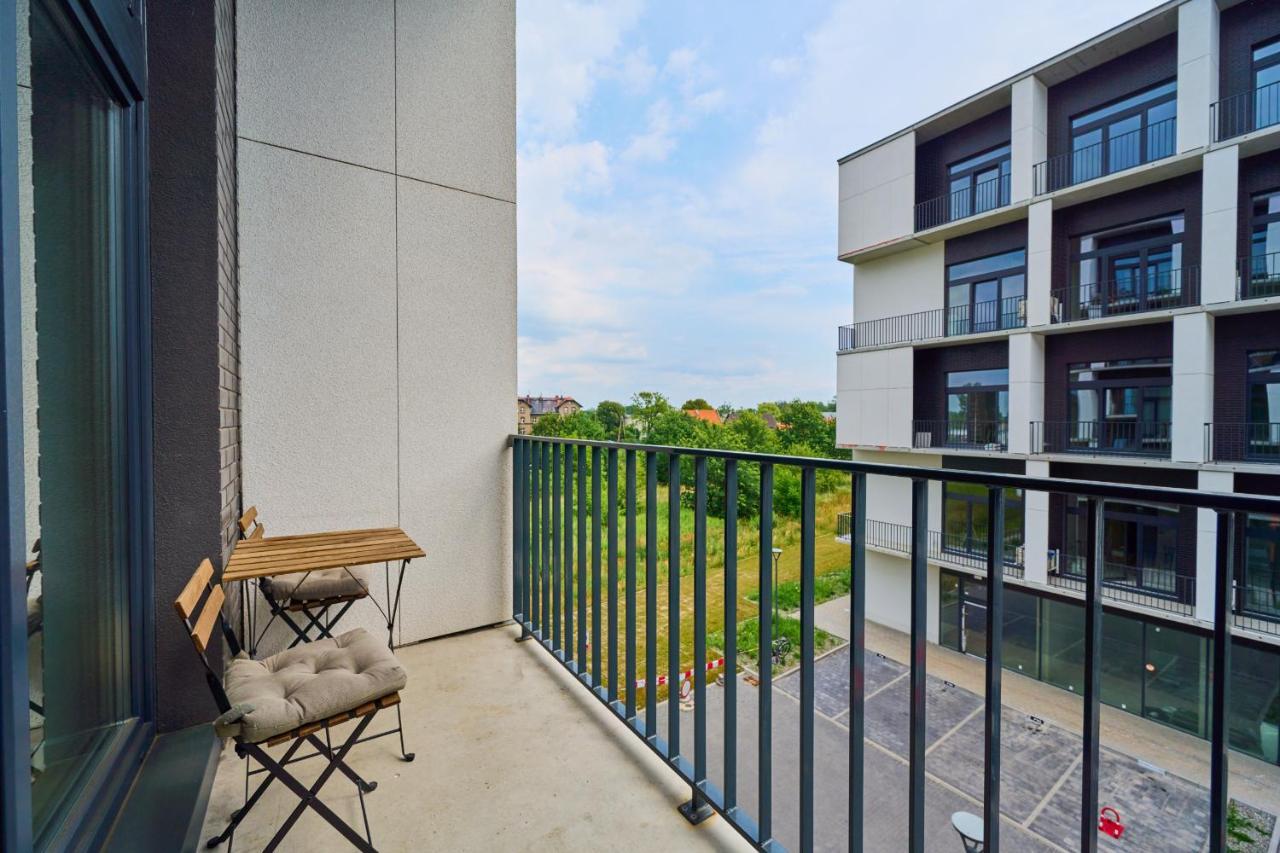 Mezzanine Studio Apartments Zarembowicza Wroclaw Airport By Renters Екстер'єр фото
