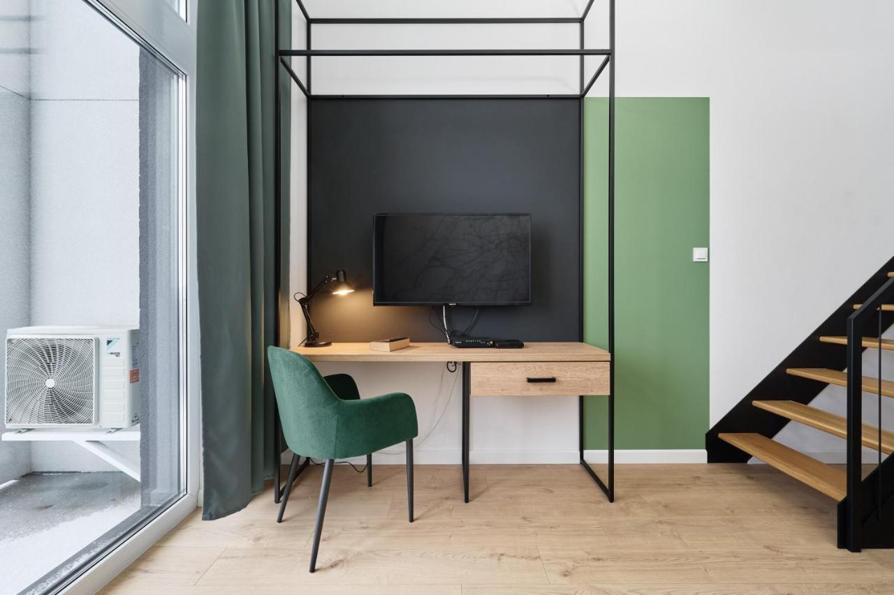 Mezzanine Studio Apartments Zarembowicza Wroclaw Airport By Renters Екстер'єр фото