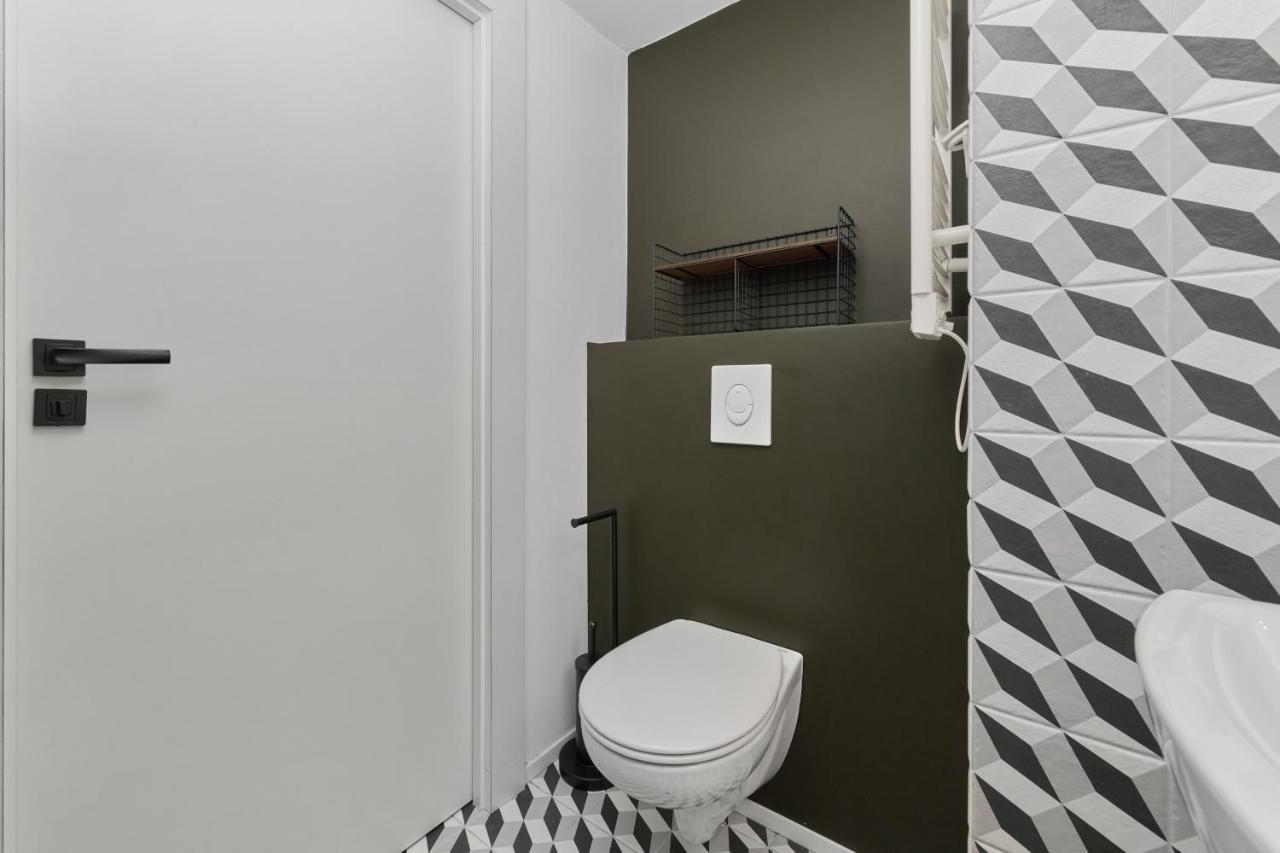 Mezzanine Studio Apartments Zarembowicza Wroclaw Airport By Renters Екстер'єр фото