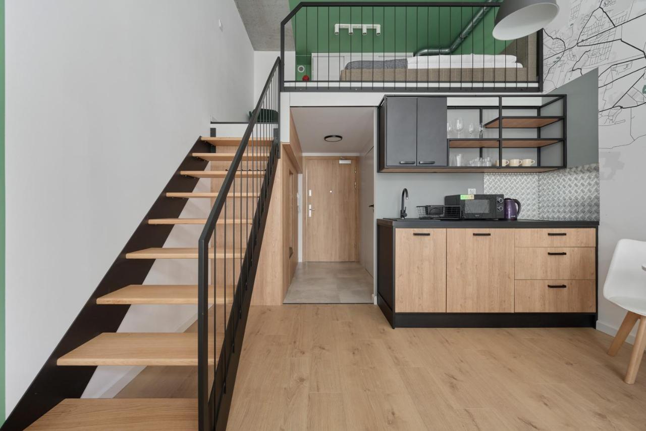 Mezzanine Studio Apartments Zarembowicza Wroclaw Airport By Renters Екстер'єр фото